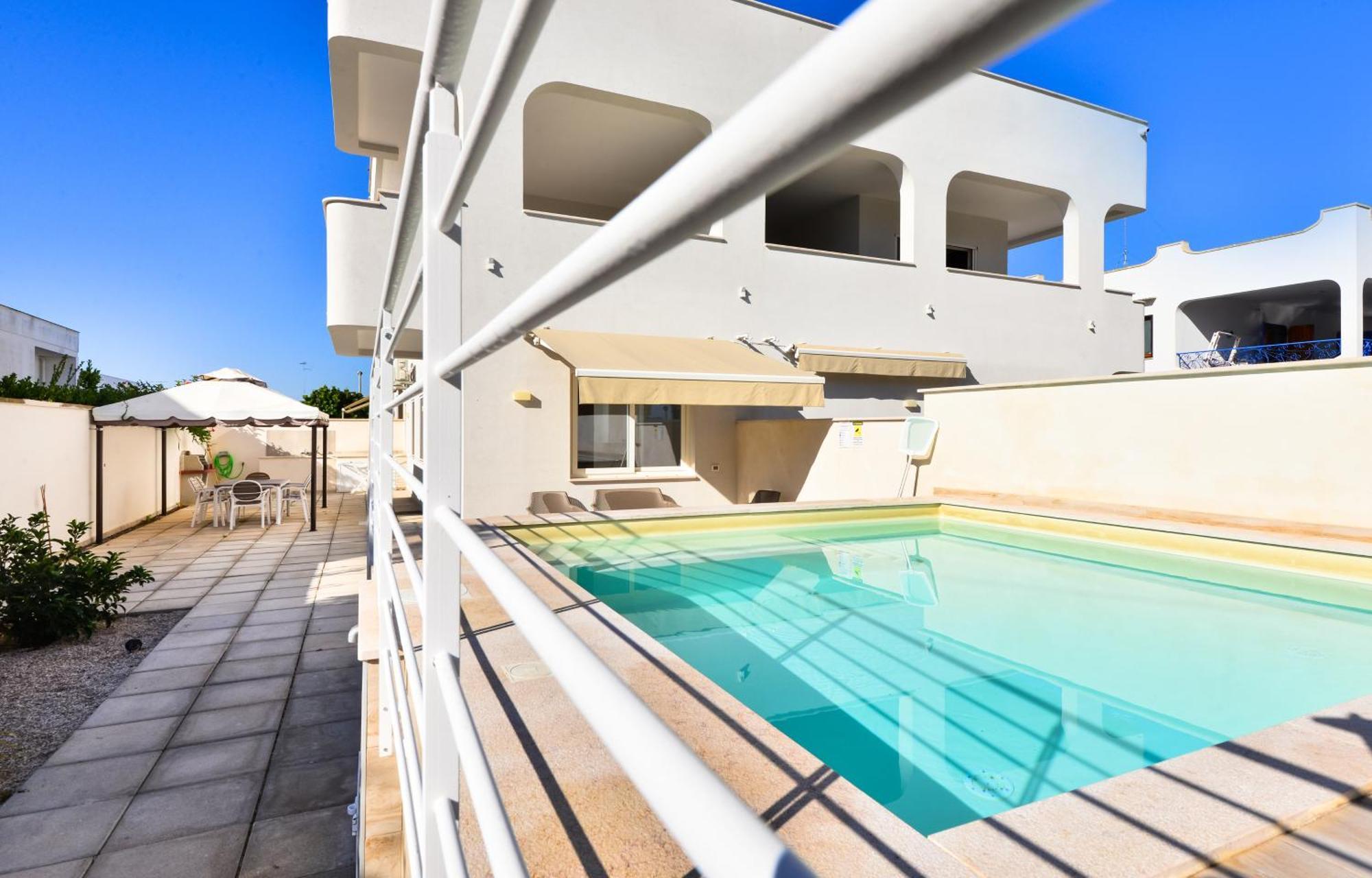 Damavi Suite 3 Torre dell'Orso Exterior photo
