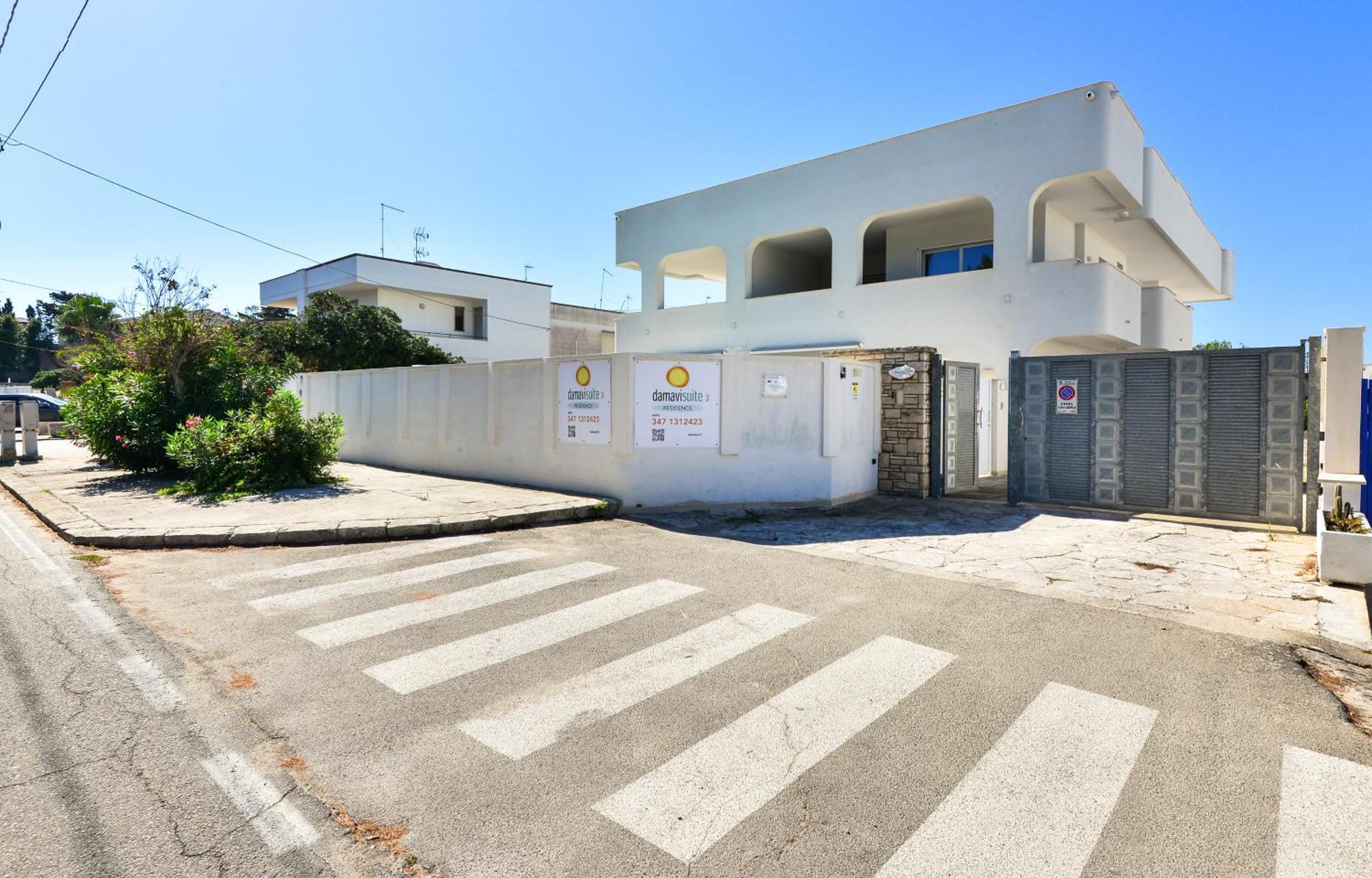 Damavi Suite 3 Torre dell'Orso Exterior photo