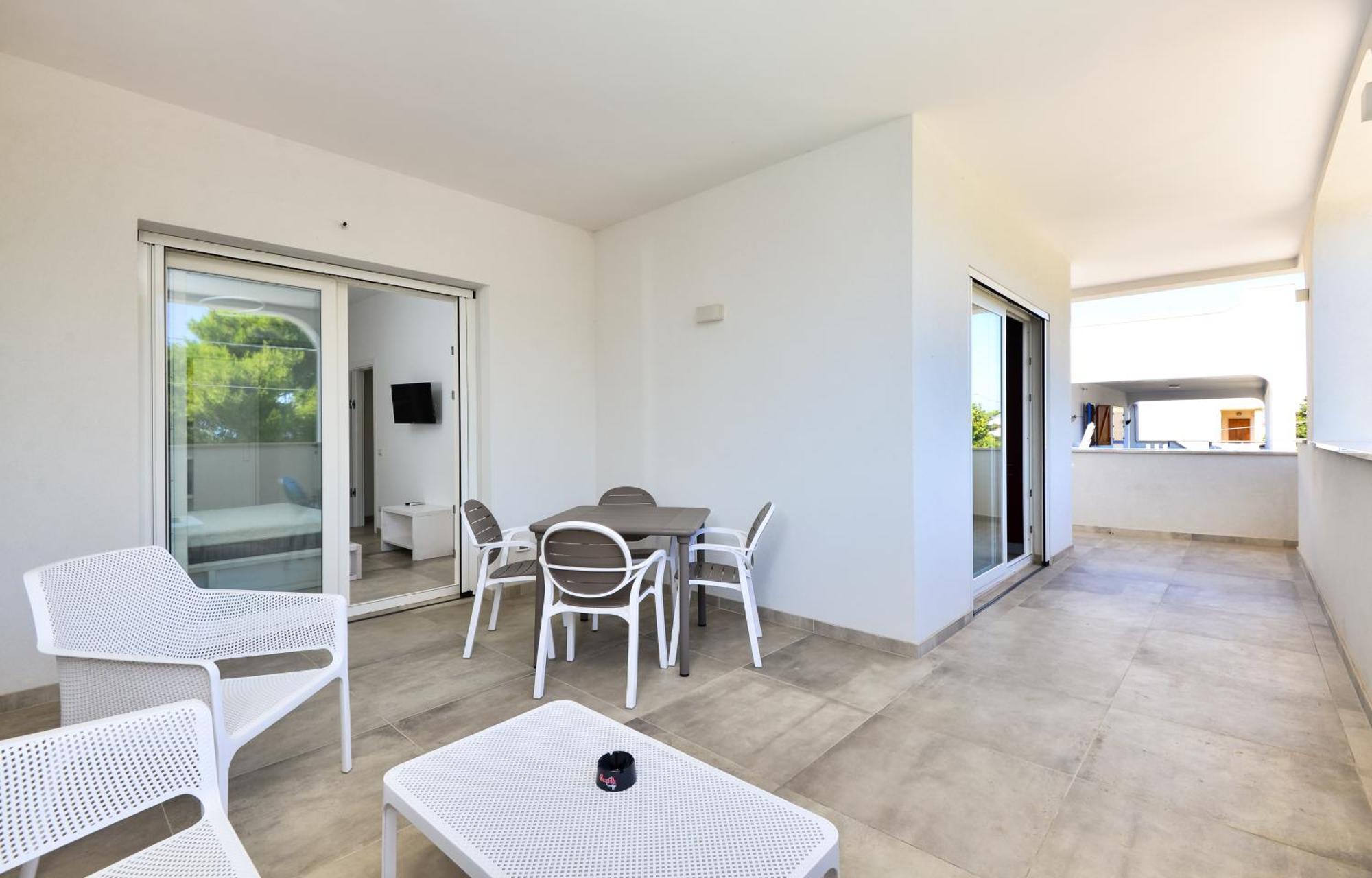 Damavi Suite 3 Torre dell'Orso Exterior photo